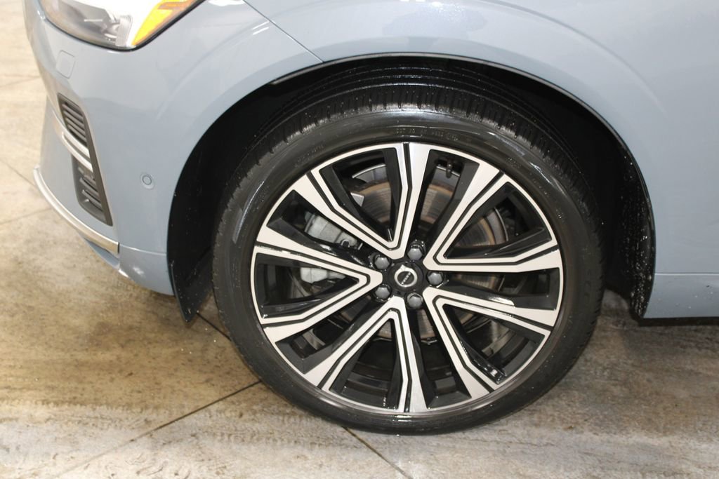 Used 2023 Volvo XC60 B6 Ultimate image 51