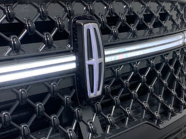 New 2025 Lincoln Navigator Reserve w/ Jet Appearance Package image 12