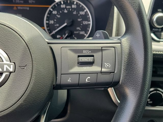 Used 2024 Nissan Rogue S FWD image 23