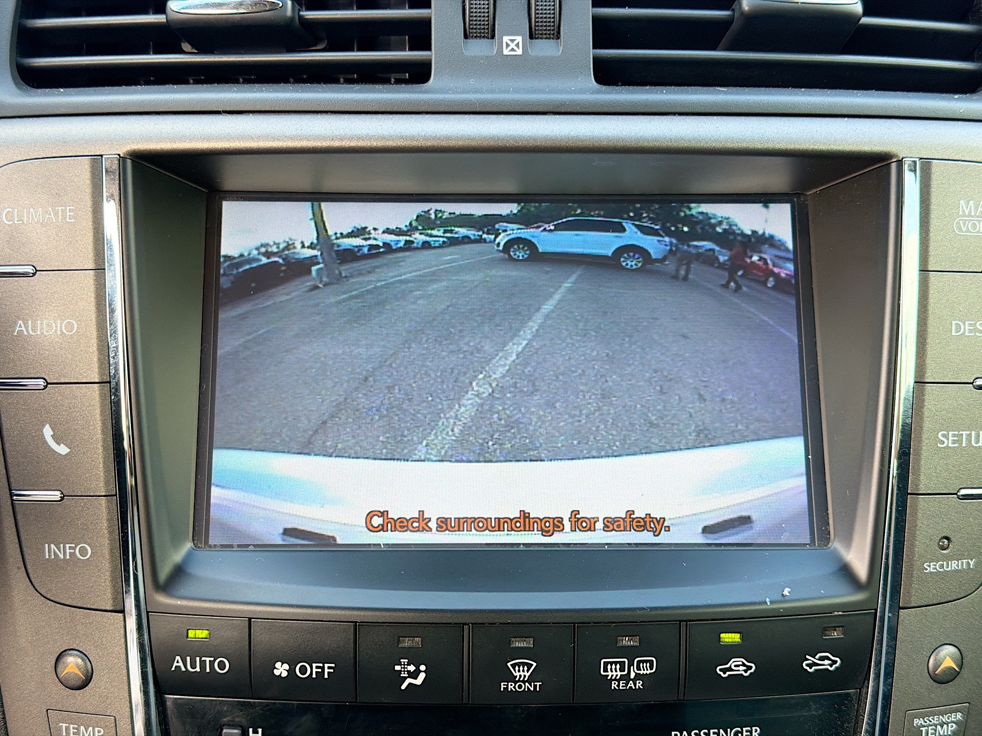Used 2015 Lexus IS 250C w/ Luxury Package RWD image 31