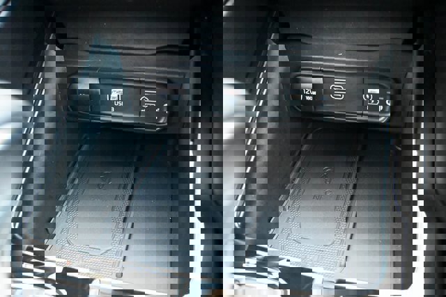 Used 2025 Kia Telluride SX image 32