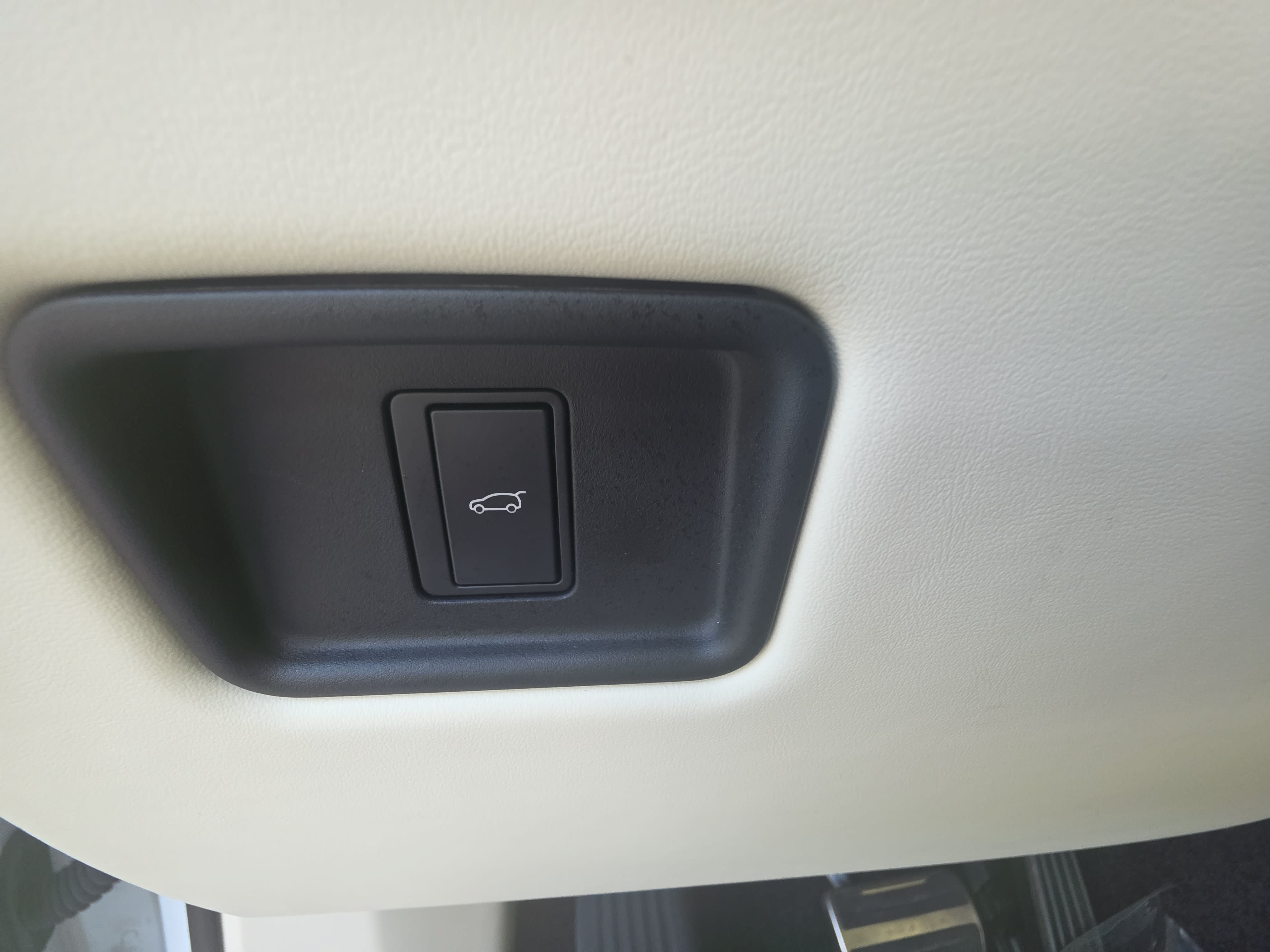 Certified 2024 Land Rover Range Rover SE AWD/4WD image 14