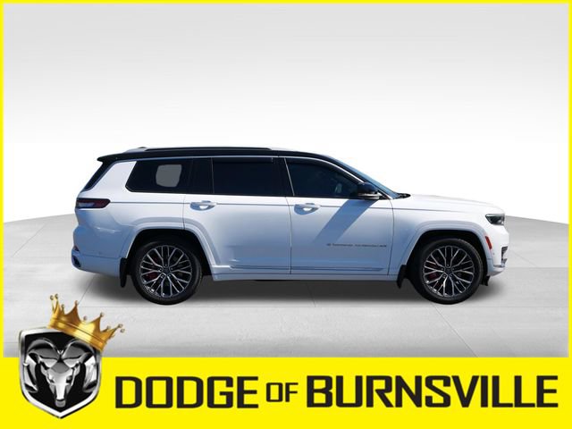 Used 2023 Jeep Grand Cherokee L Summit AWD/4WD image 11