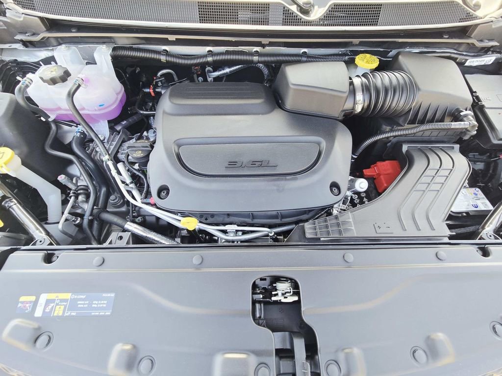 New 2026 Chrysler Voyager LX image 9