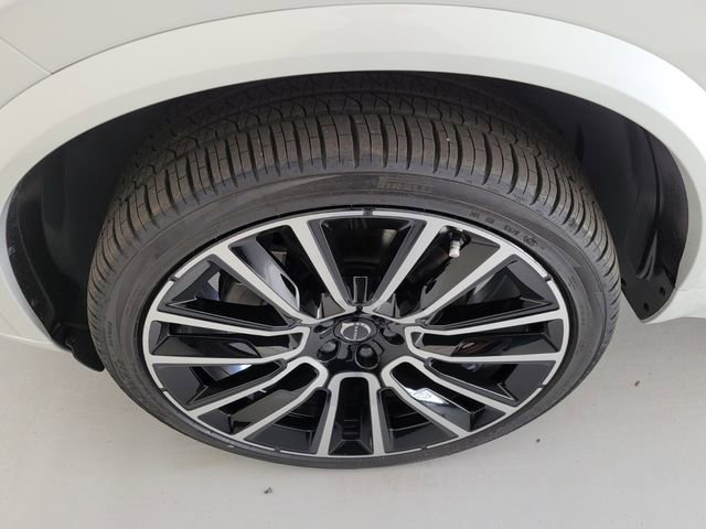 New 2026 Volvo XC90 B6 Ultra w/ Protection Package Premier AWD/4WD image 6
