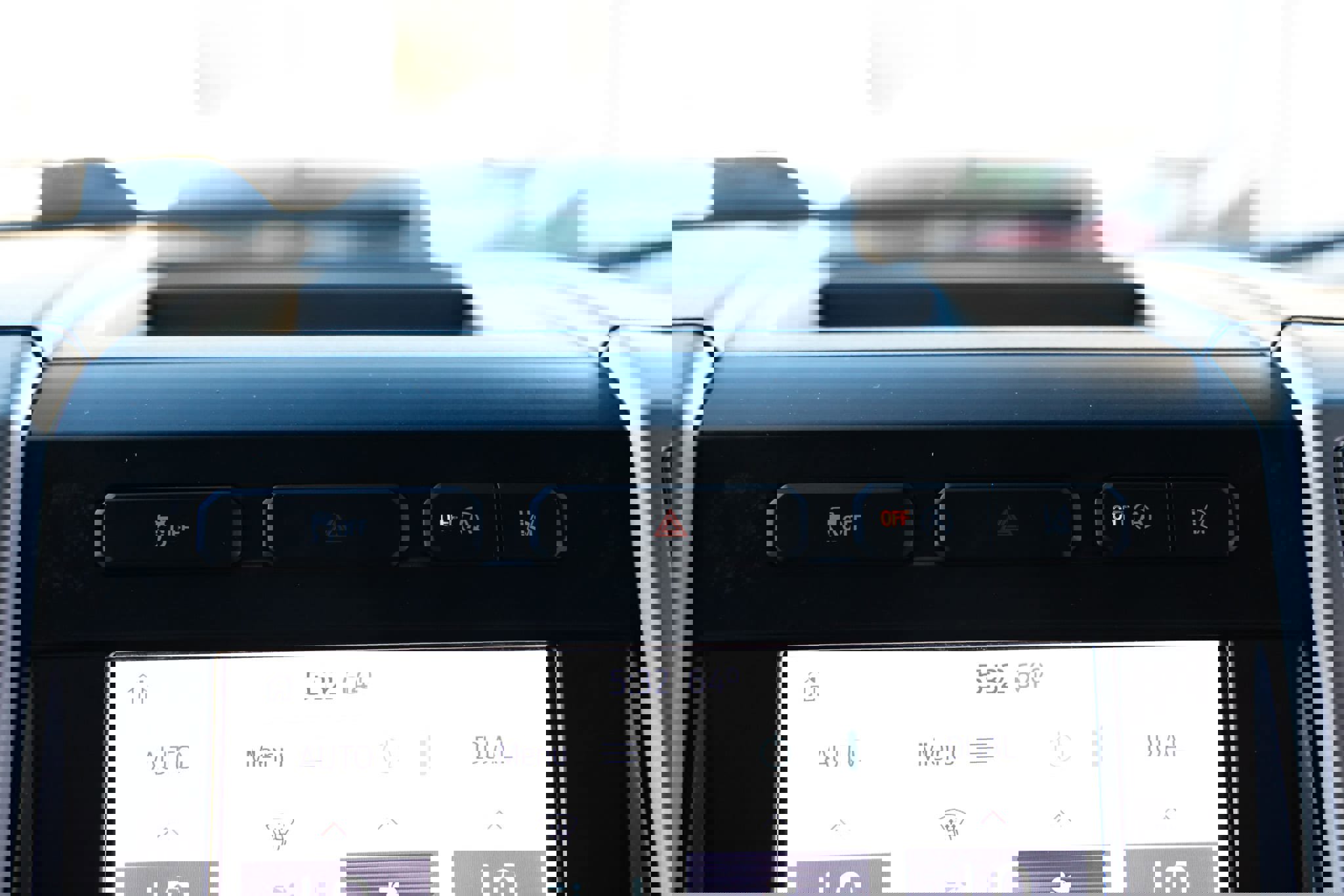 Used 2020 Ford F150 Lariat image 37