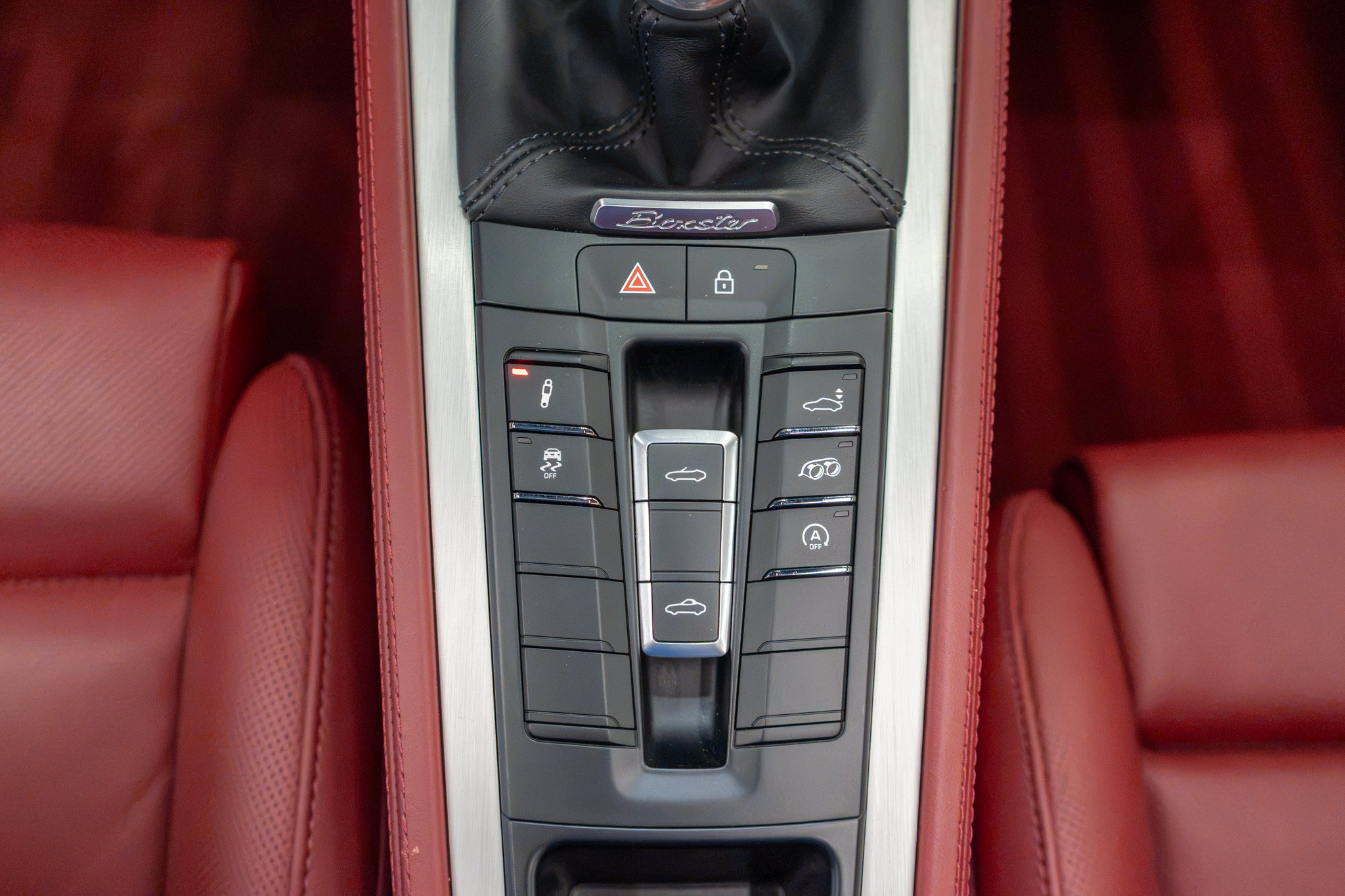 Used 2021 Porsche 718 Boxster RWD image 39