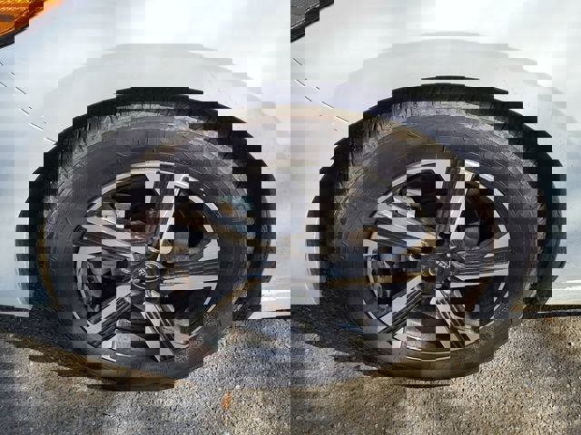 Used 2024 Nissan Sentra SV image 8