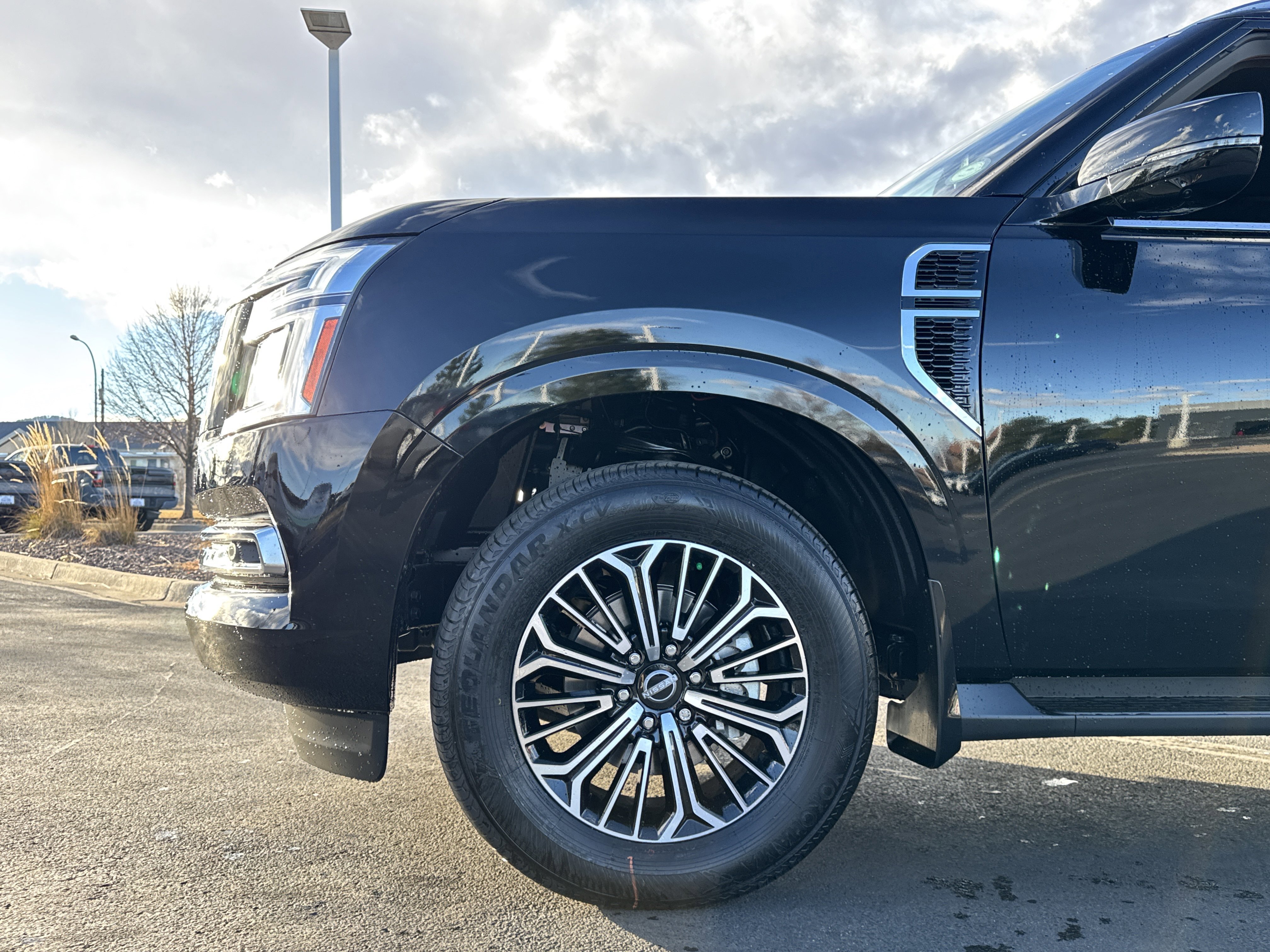 New 2026 Nissan Armada SL w/ Captain's Chari Seat Package image 10