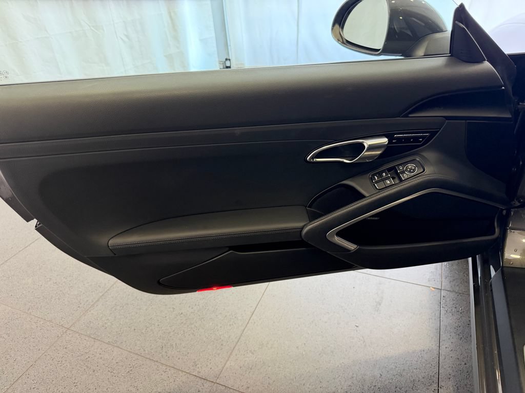 Used 2017 Porsche 911 Carrera S RWD image 15