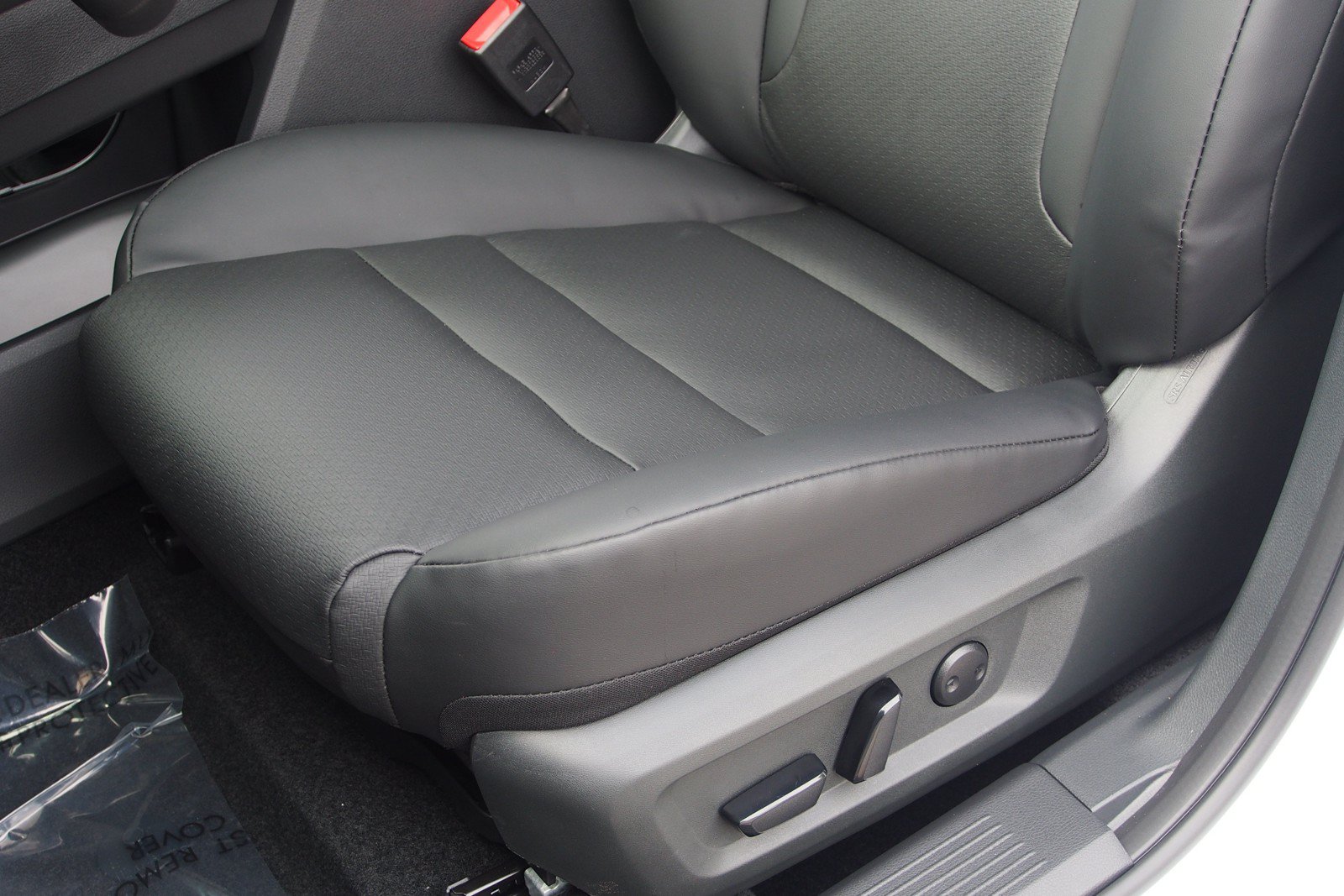 New 2026 Nissan Rogue Dark Armor FWD image 17