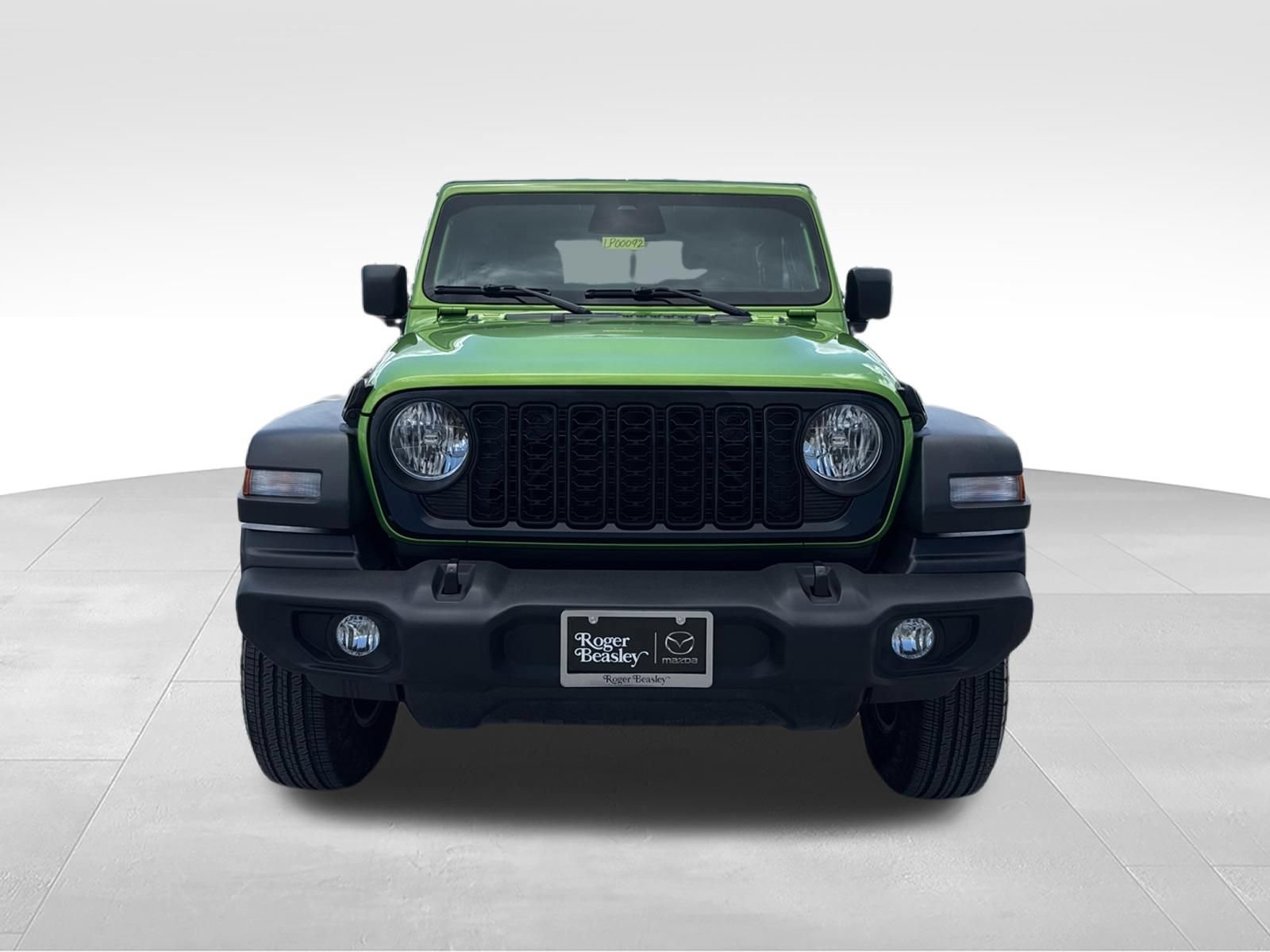 Used 2025 Jeep Wrangler Sport AWD/4WD image 2