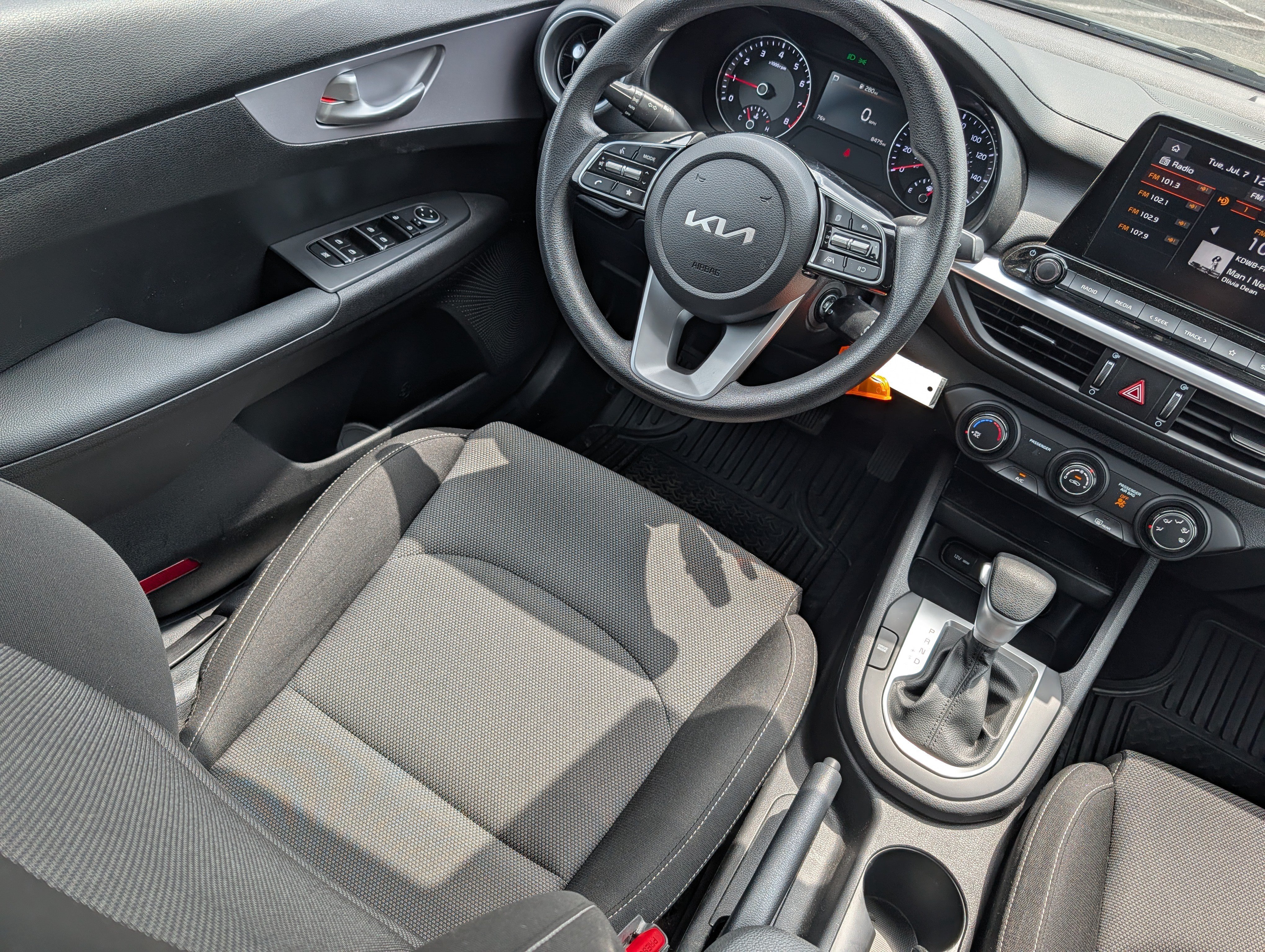 Certified 2024 Kia Forte LXS w/ LXS Technology Package FWD image 9