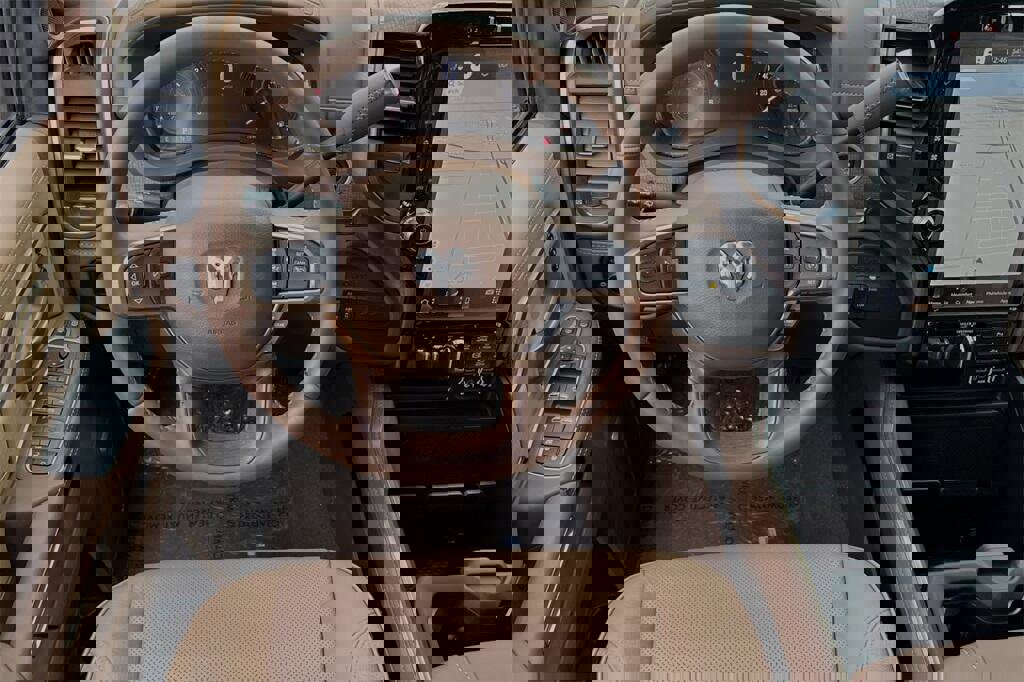 New 2024 RAM 2500 Limited w/ Safety Group image 11