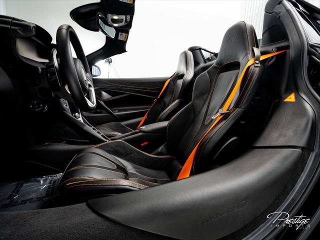 Used 2024 McLaren 750S Spider RWD image 34