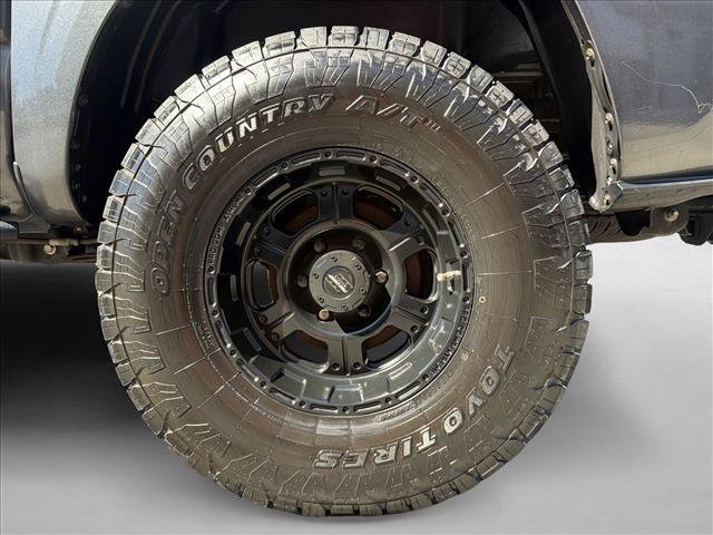 Used 2020 Toyota Tacoma SR AWD/4WD image 10