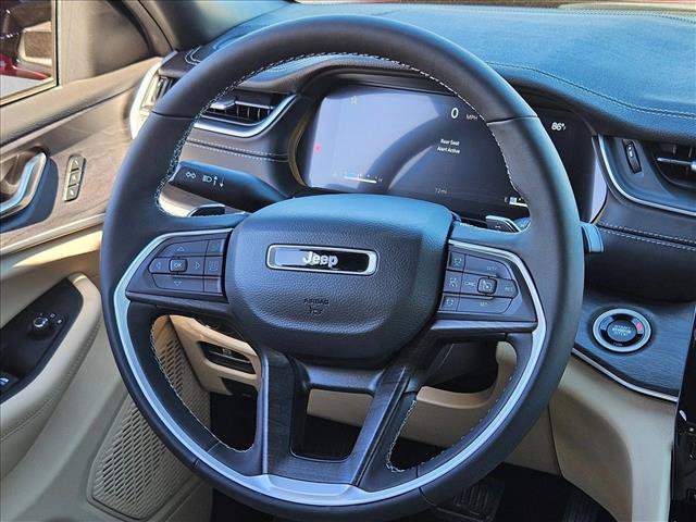 New 2025 Jeep Grand Cherokee L Limited w/ Luxury Tech Group II RWD image 11