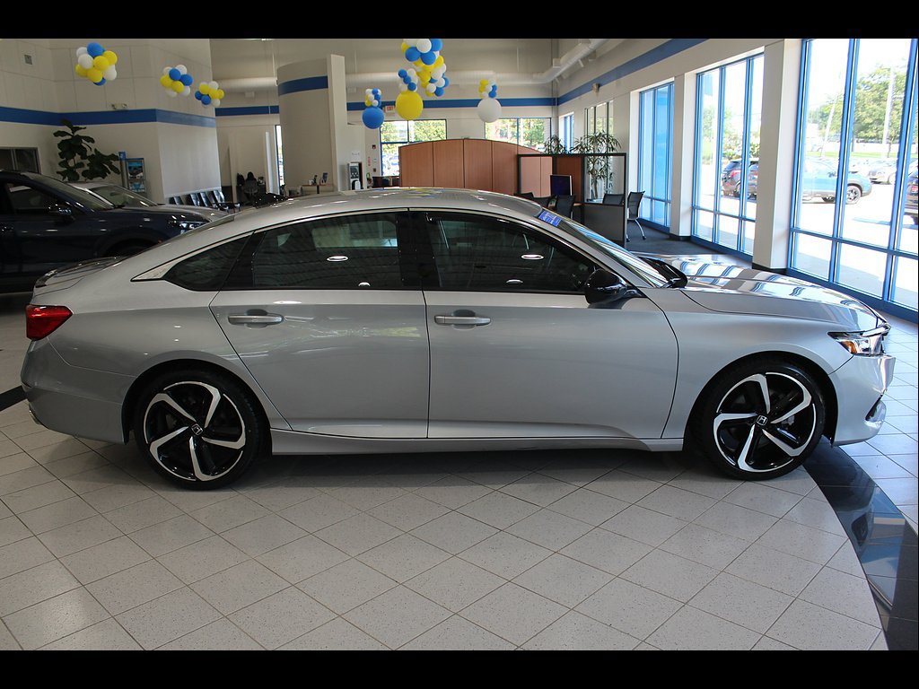 Certified 2022 Honda Accord Sport image 4