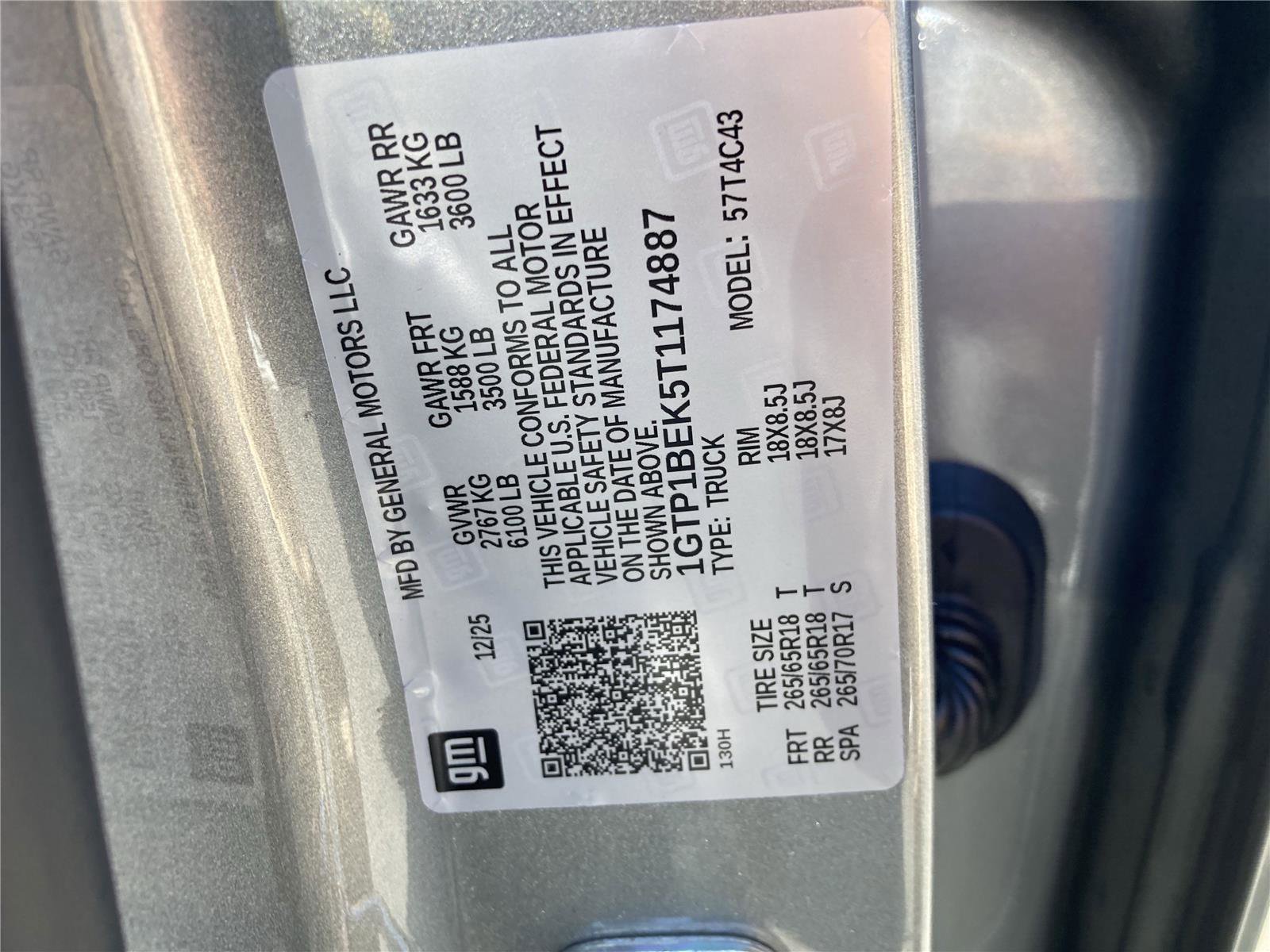 New 2026 GMC Canyon Elevation w/ Convenience Package image 14