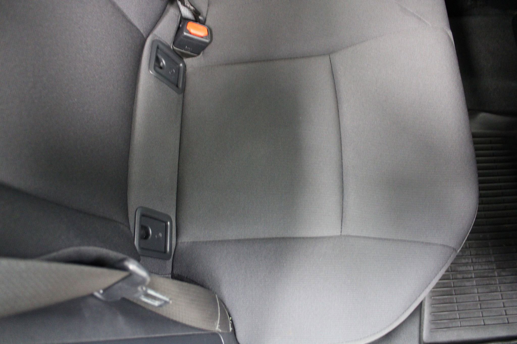 Used 2022 Toyota Corolla LE image 21