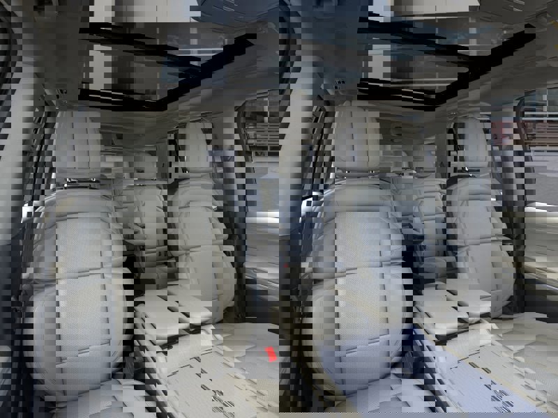 New 2026 Lincoln Navigator Reserve image 10