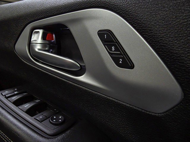 Used 2023 Chrysler Pacifica Touring-L w/ S Appearance Package FWD image 33
