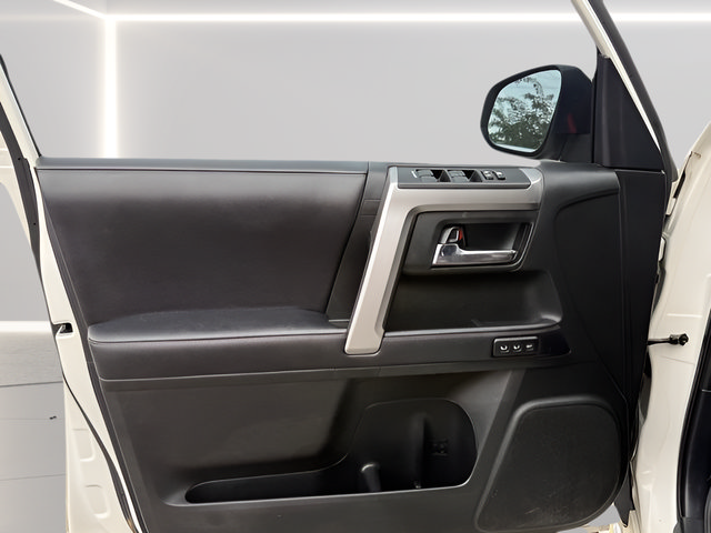 Used 2019 Toyota 4Runner Limited AWD/4WD image 12