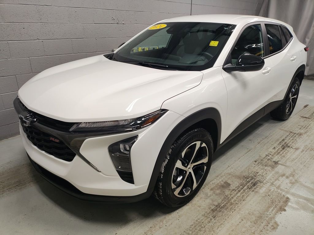 Certified 2024 Chevrolet Trax RS w/ Driver Confidence Package image 18