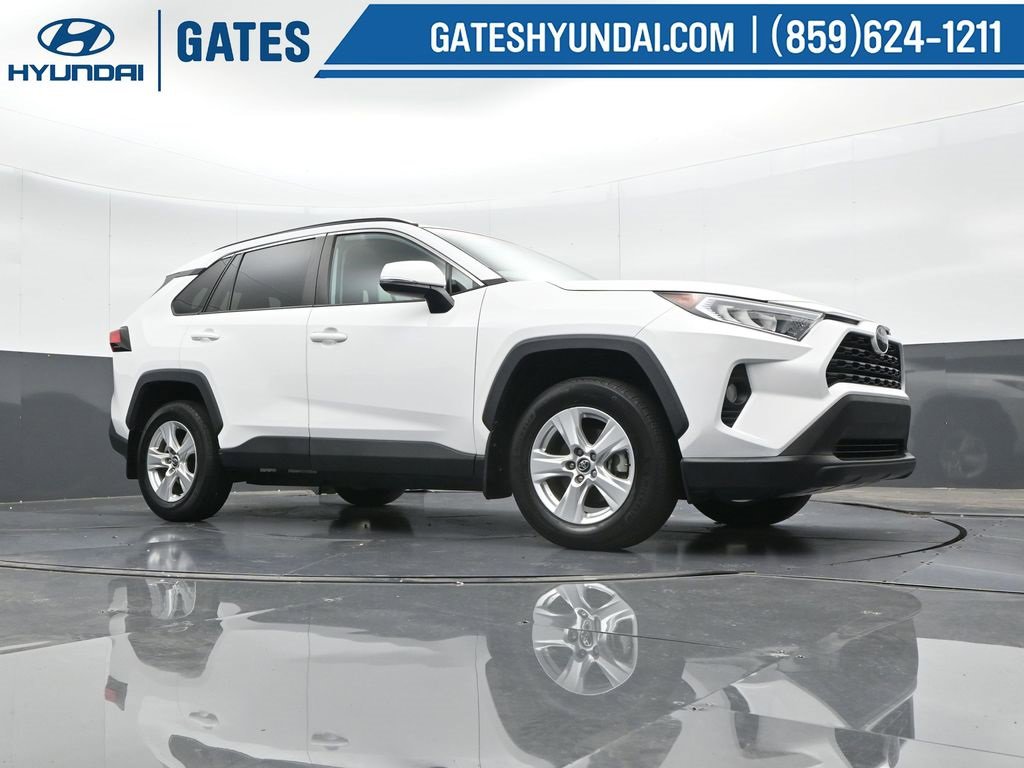 Used 2021 Toyota RAV4 XLE image 40