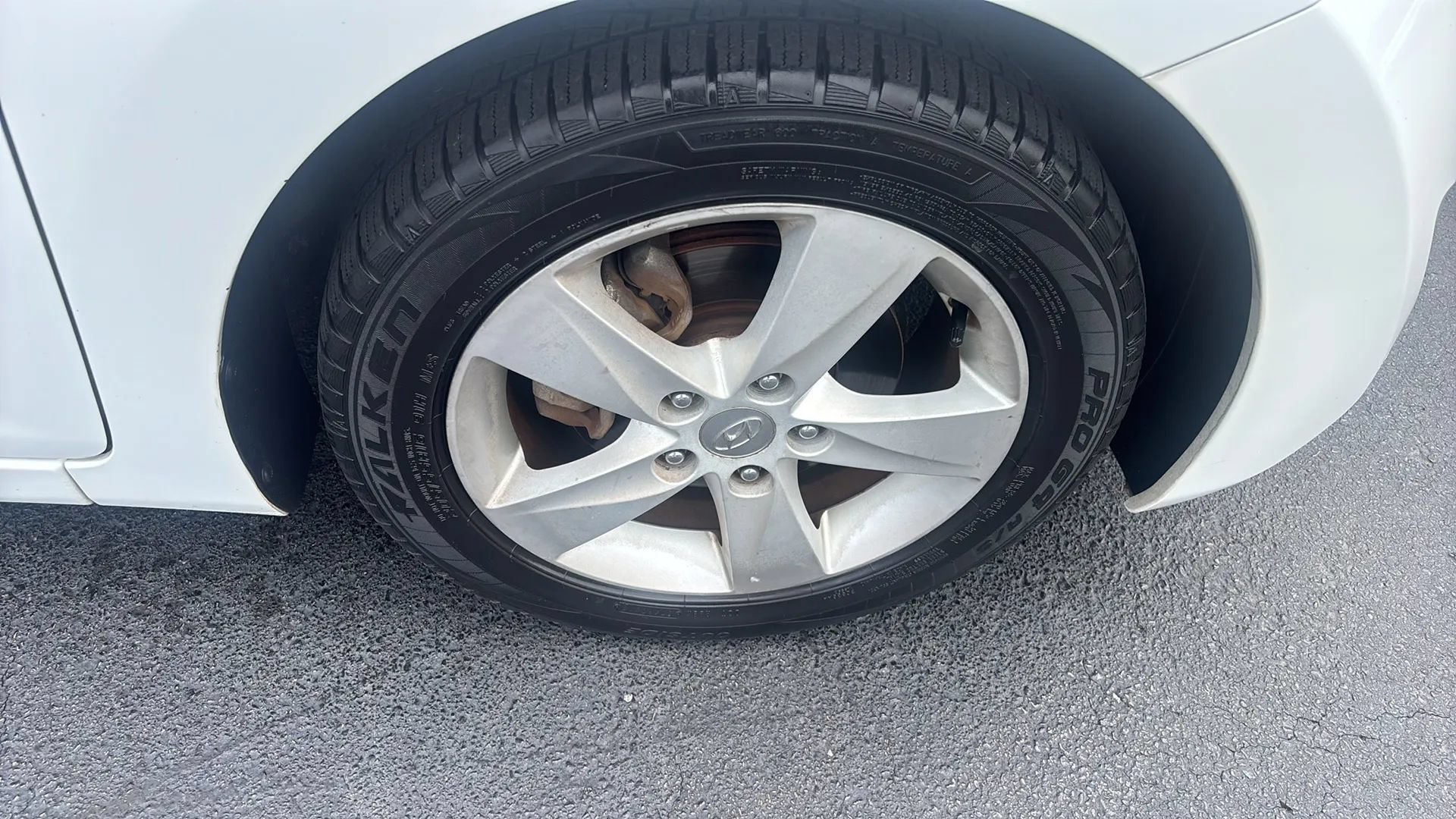Used 2012 Hyundai Elantra GLS w/ Preferred Pkg 3 FWD image 31