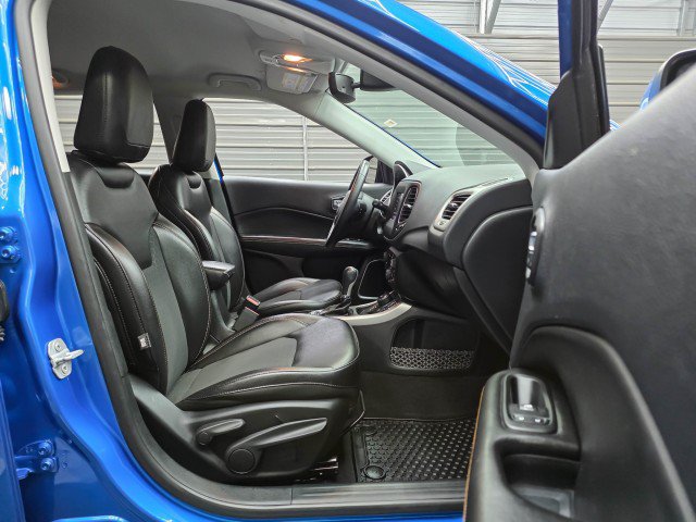 Used 2019 Jeep Compass Latitude w/ Popular Equipment Group AWD/4WD image 14