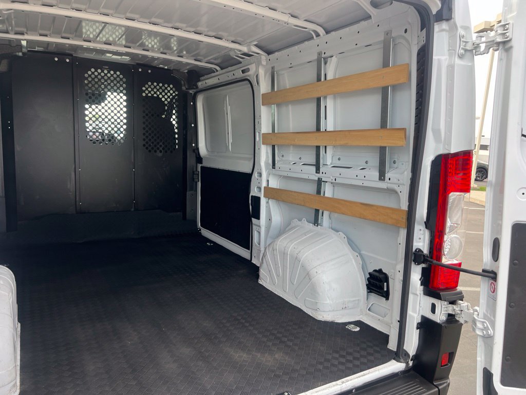 Used 2025 RAM ProMaster 2500 w/ U-Haul Equipment Group FWD image 41