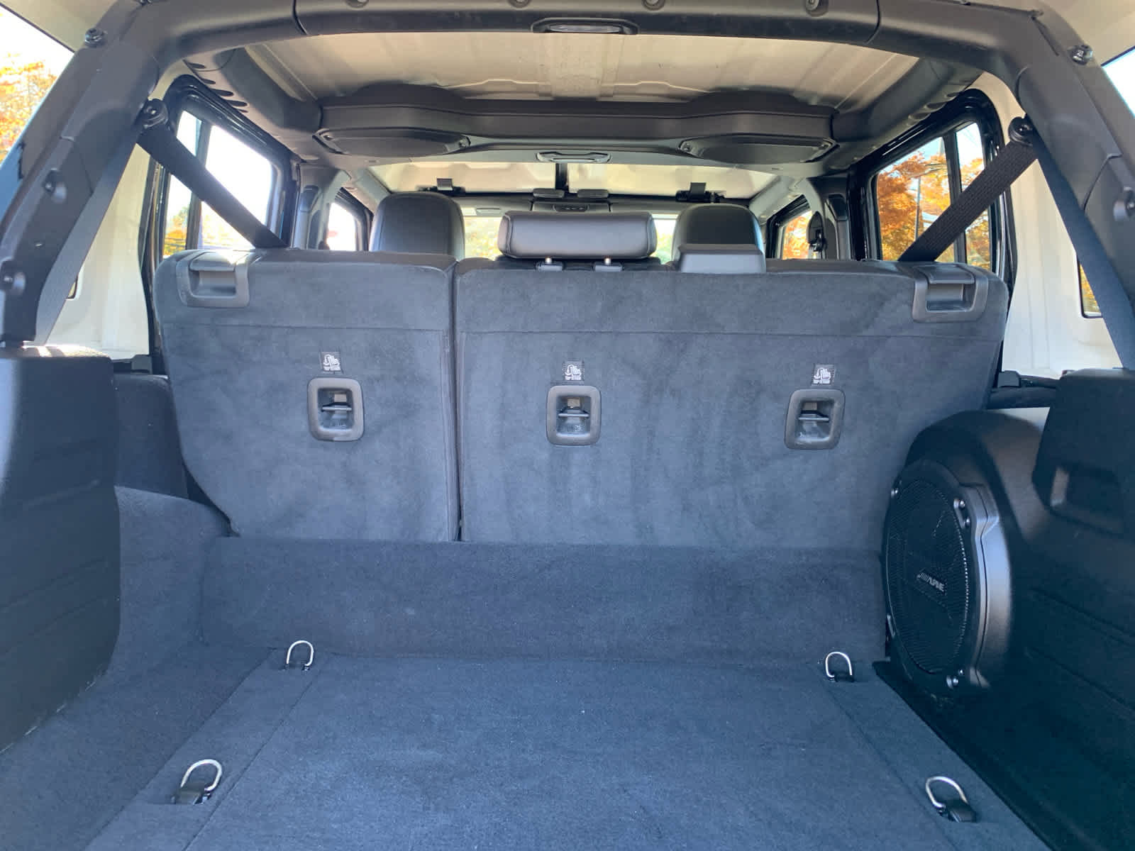 Used 2023 Jeep Wrangler Sahara w/ Cold Weather Group image 39