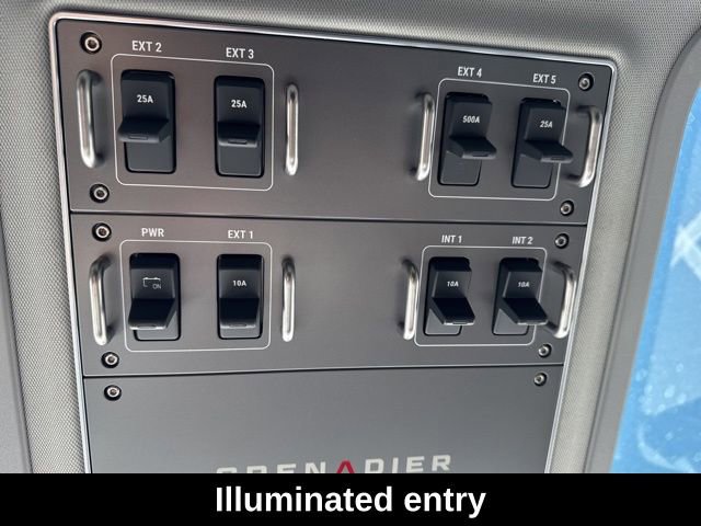Used 2025 INEOS Grenadier Fieldmaster Edition AWD/4WD image 19