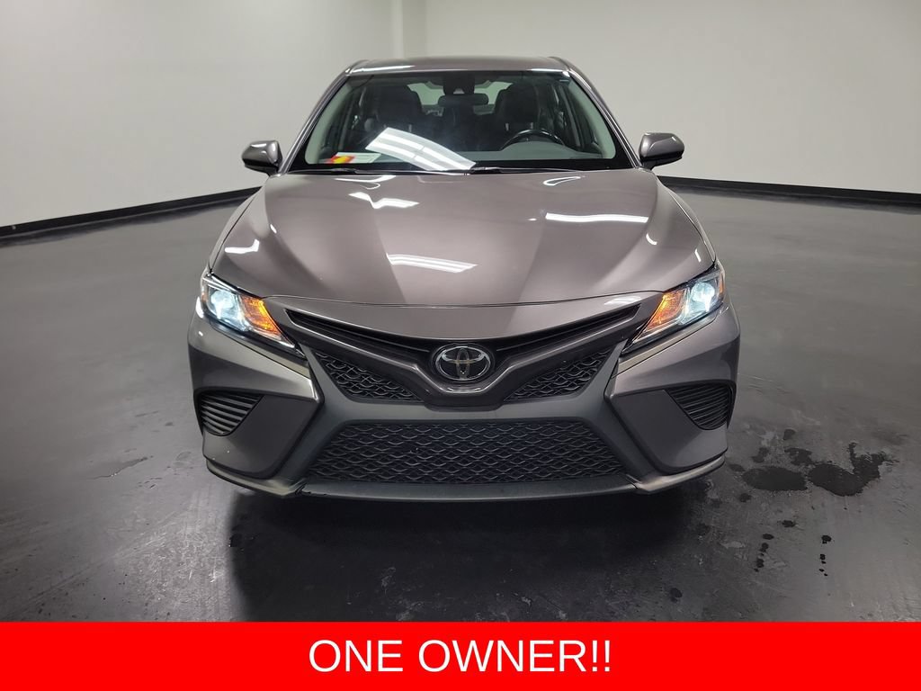 Used 2020 Toyota Camry SE AWD/4WD image 2