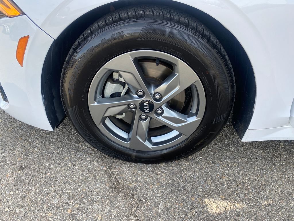 Used 2021 Kia K5 LXS image 24