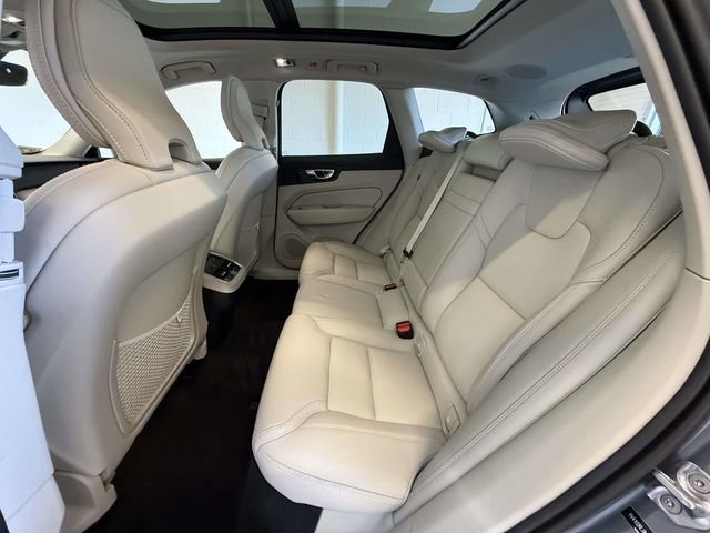 Used 2021 Volvo XC60 T5 Inscription w/ Advanced Package AWD/4WD image 19