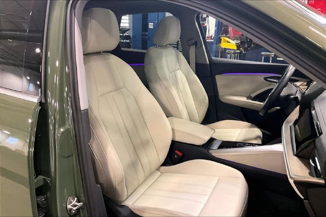 Certified 2025 Audi Q5 Premium w/ Convenience Package AWD/4WD image 7