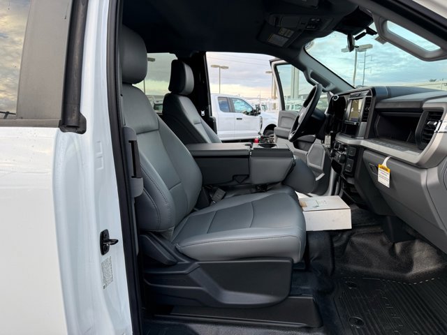 New 2025 Ford F550 4x4 SuperCab Super Duty image 26