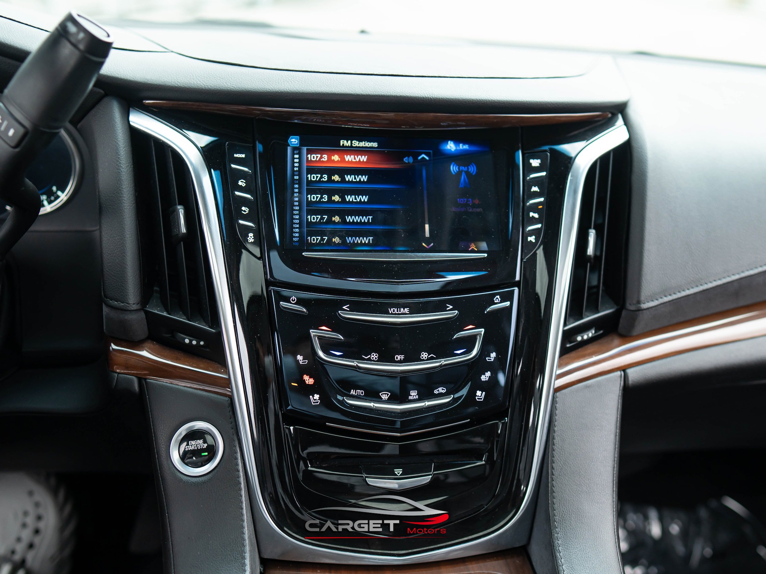 Used 2019 Cadillac Escalade ESV Luxury AWD/4WD image 30
