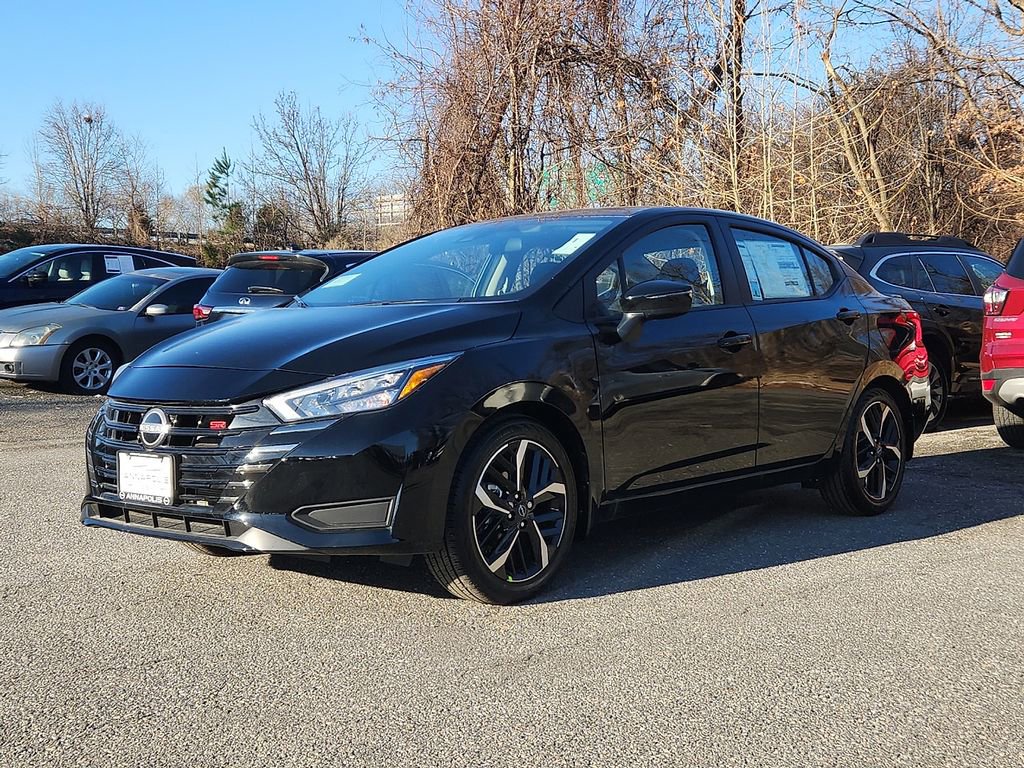 New 2025 Nissan Versa SR image 2