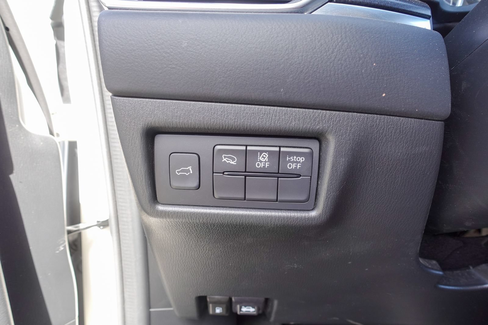 Certified 2025 MAZDA CX-5 Carbon Edition AWD/4WD image 18