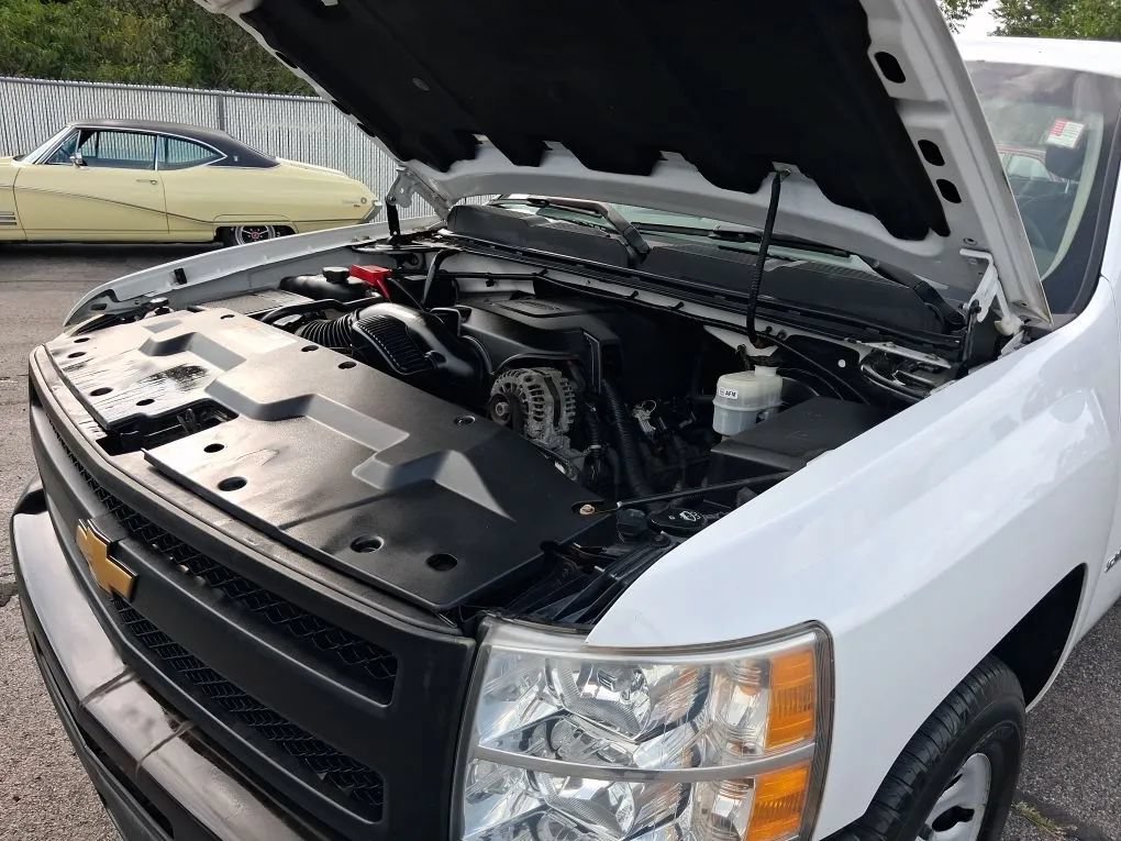 Used 2013 Chevrolet Silverado 1500 W/T AWD/4WD image 11