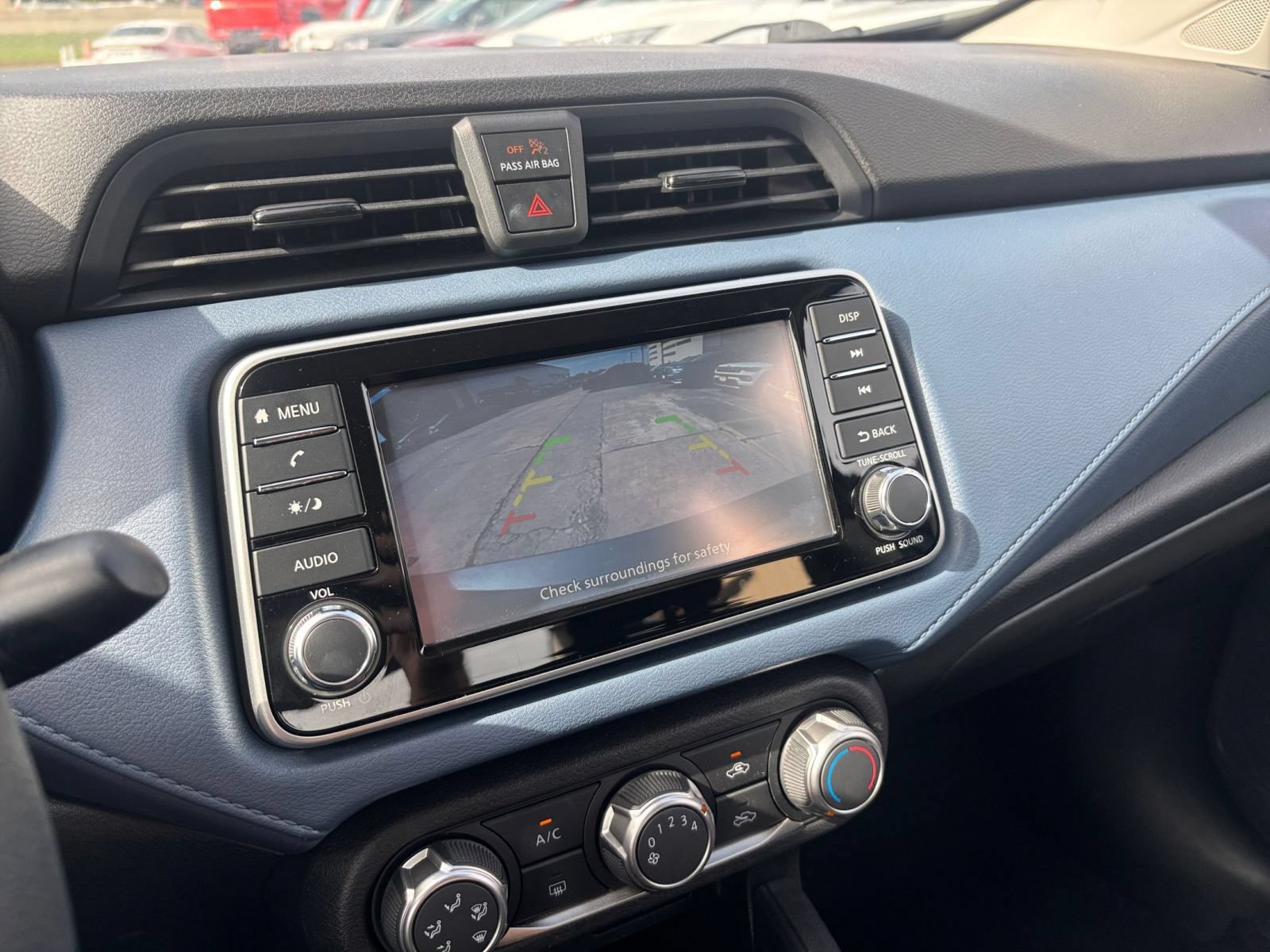 Used 2025 Nissan Versa SV FWD image 22