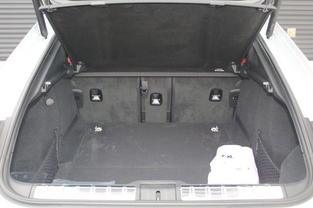 New 2025 Porsche Panamera 4 image 12