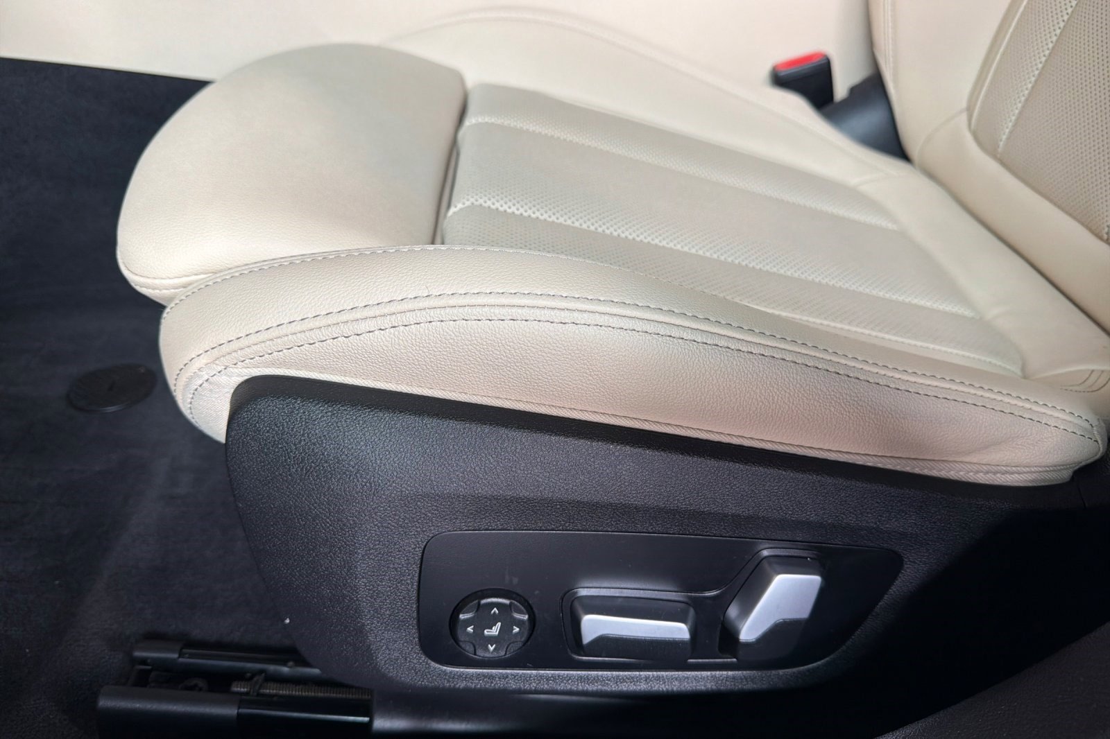 Certified 2023 BMW i4 eDrive40 w/ M Sport Package image 14