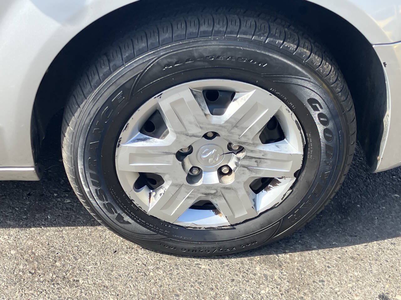Used 2010 Dodge Grand Caravan SXT FWD image 16