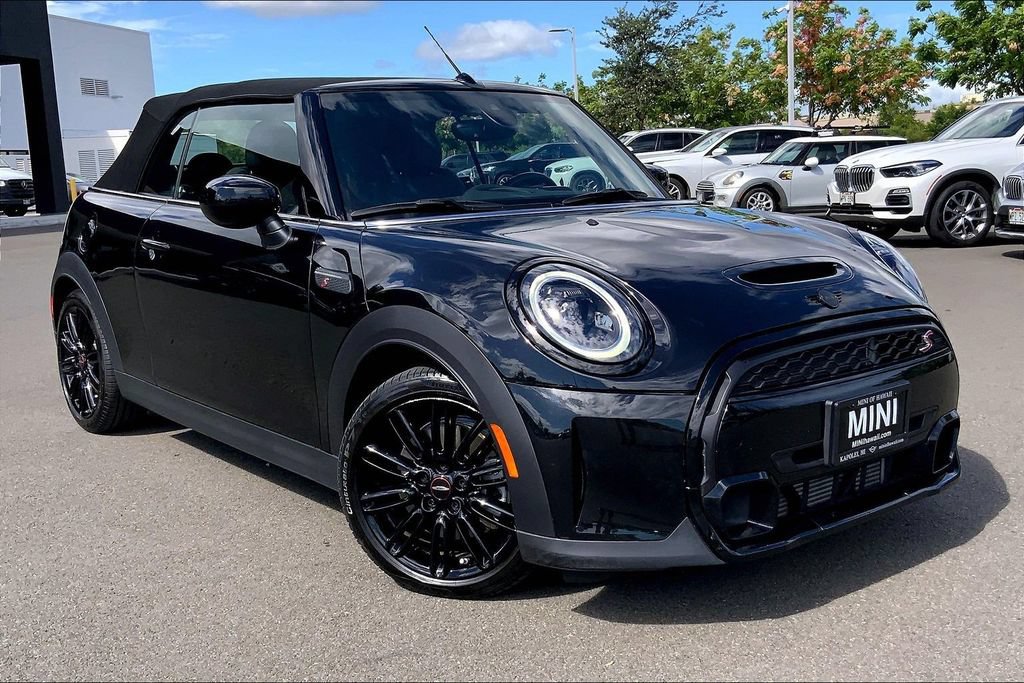 Used 2023 MINI Cooper S w/ Signature Upholstery Package FWD image 34