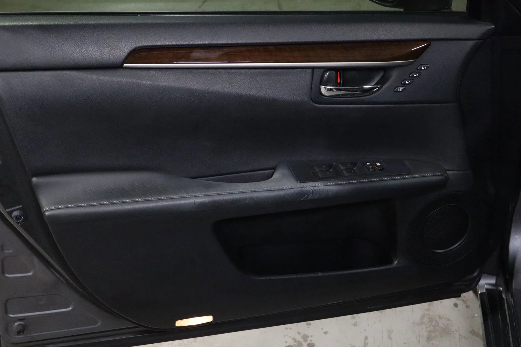 Used 2015 Lexus ES 350 ES 350 Sedan 4D image 12