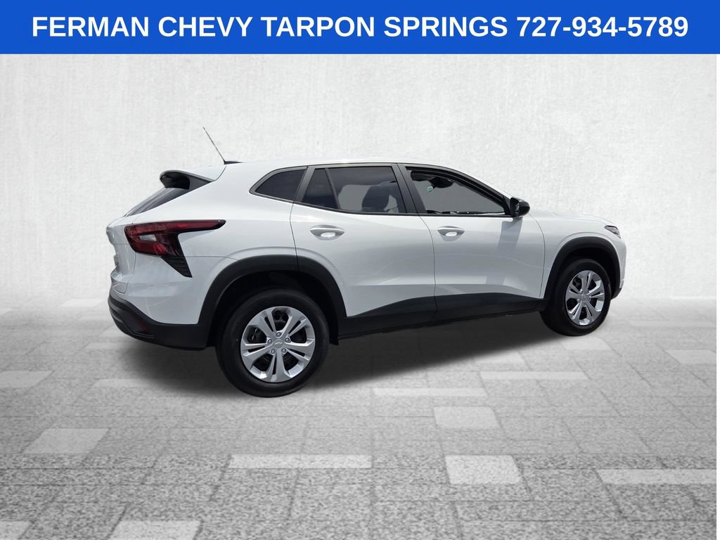 New 2026 Chevrolet Trax LS w/ Driver Confidence Package FWD image 9